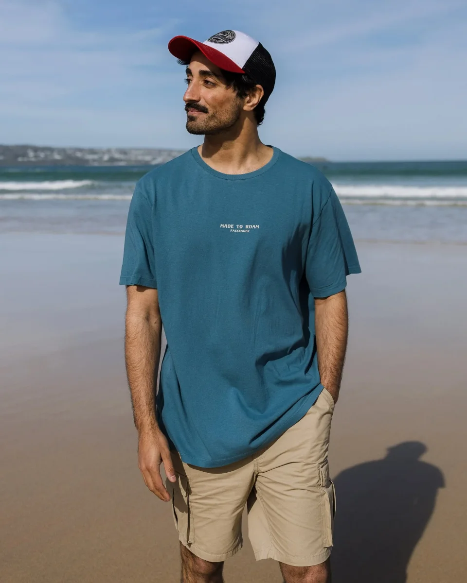 T-shirt en coton recyclé Sundown - Bleu Acier – Image 4